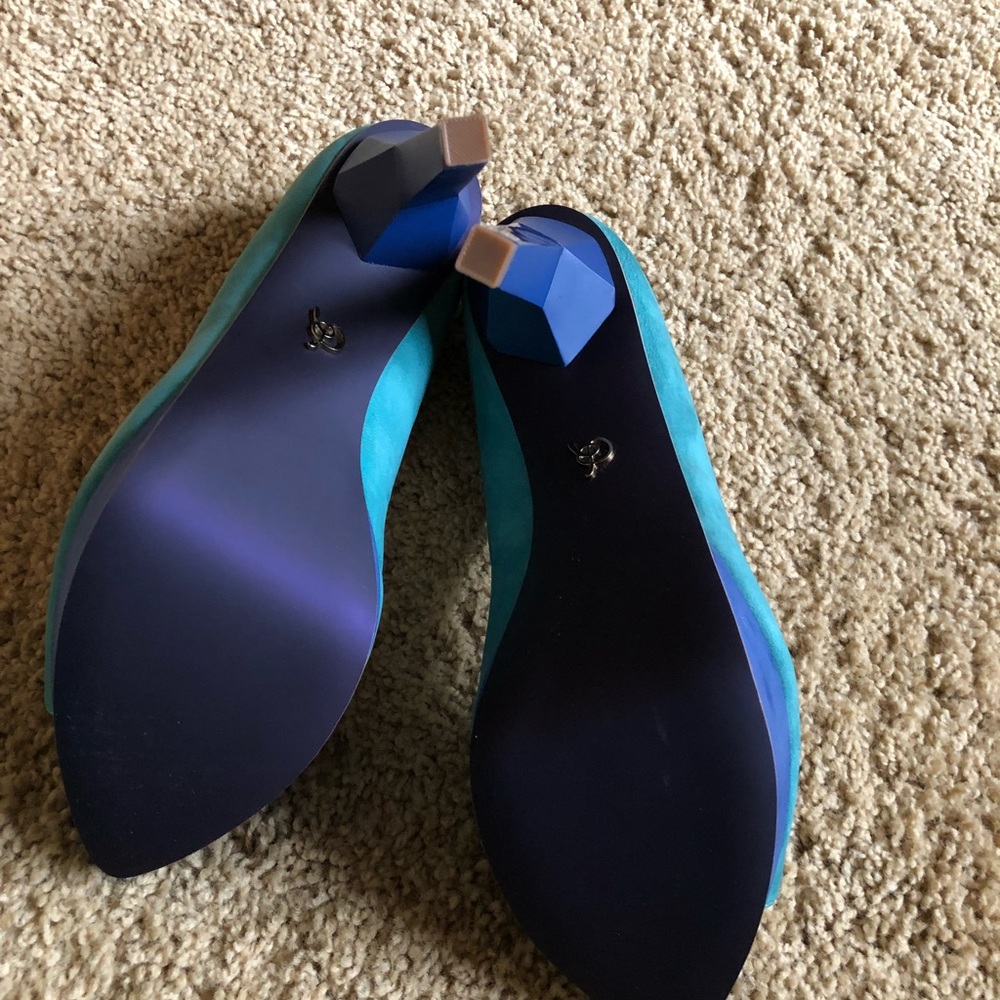 Peep Toe color block pump - Picture 3 of 6